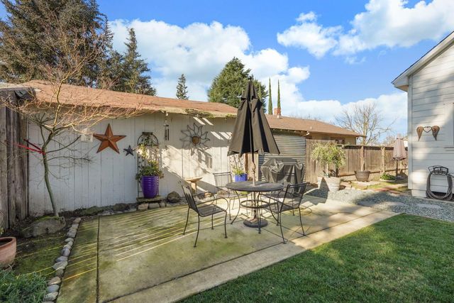 416 Daisy Ave, Lodi, CA 95240