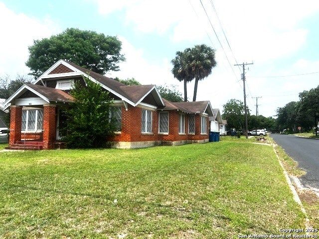 511 corpus christi, Beeville, TX 78102