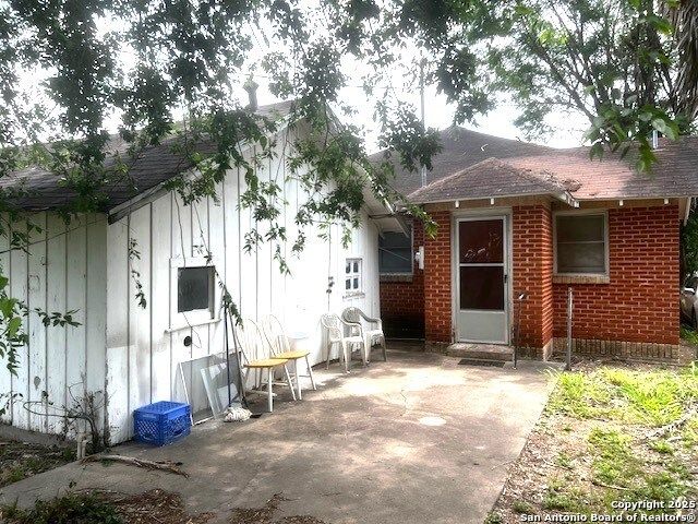 511 corpus christi, Beeville, TX 78102