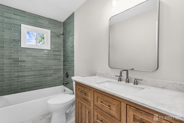 168 Milton Avenue, Aberdeen, NJ 07721