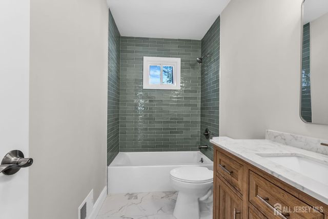 168 Milton Avenue, Aberdeen, NJ 07721