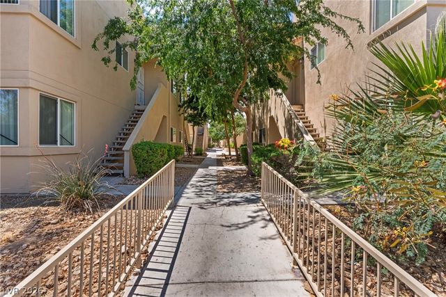 1842 North Decatur Boulevard 201, Las Vegas, NV 89108
