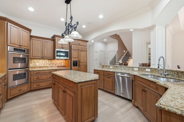 1140 Landing Pvt Ct, Gallatin, TN 37066