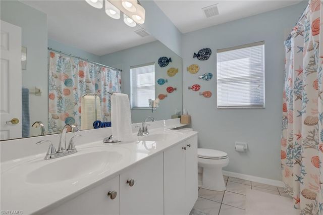 7581 Cameron CIR, Fort Myers, FL 33912