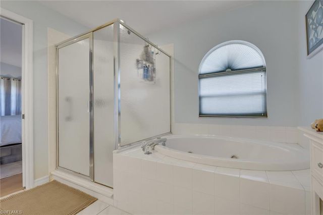 7581 Cameron CIR, Fort Myers, FL 33912