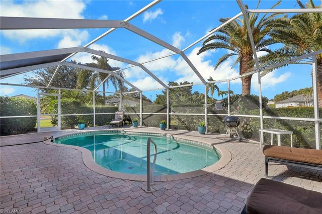 7581 Cameron CIR, Fort Myers, FL 33912