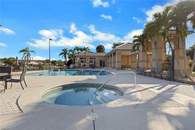 7581 Cameron CIR, Fort Myers, FL 33912