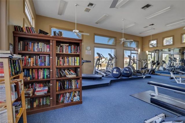 7581 Cameron CIR, Fort Myers, FL 33912