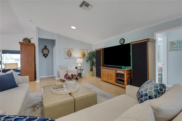 7581 Cameron CIR, Fort Myers, FL 33912