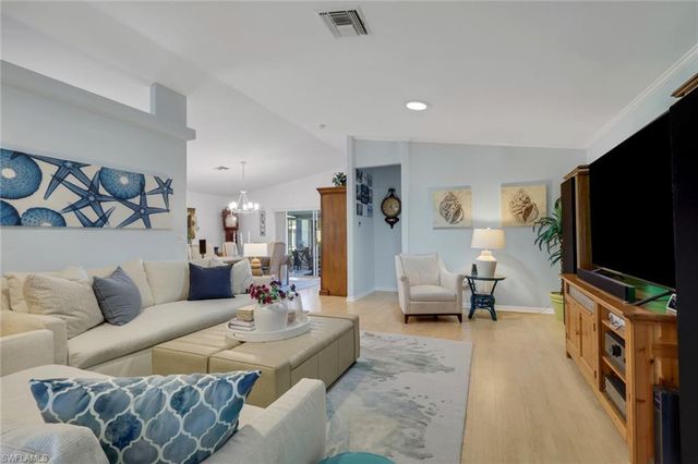 7581 Cameron CIR, Fort Myers, FL 33912