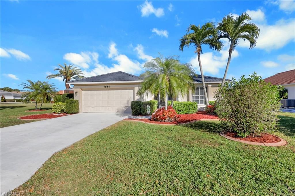 7581 Cameron CIR, Fort Myers, FL 33912