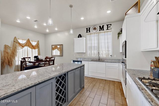 927 DEWSBURY Way, Horizon City, TX 79928