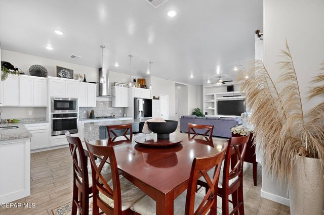 927 DEWSBURY Way, Horizon City, TX 79928