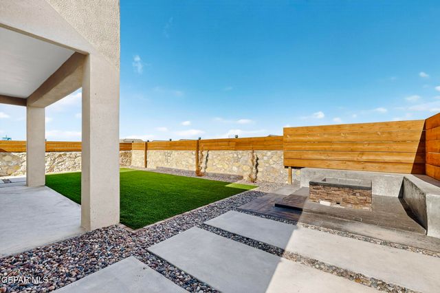 927 DEWSBURY Way, Horizon City, TX 79928