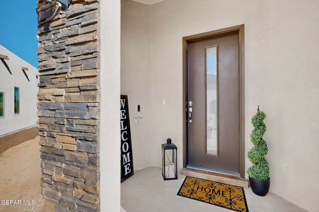 927 DEWSBURY Way, Horizon City, TX 79928