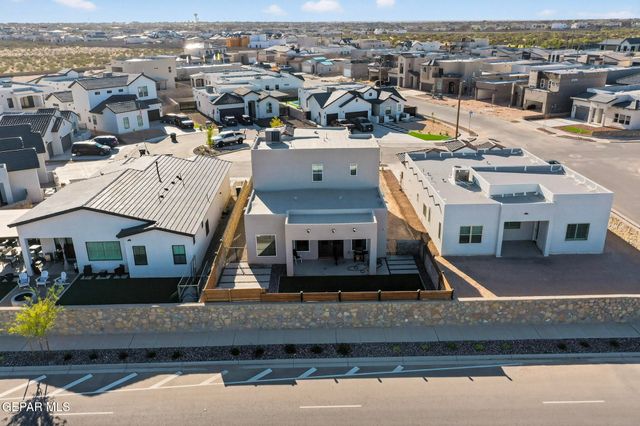 927 DEWSBURY Way, Horizon City, TX 79928