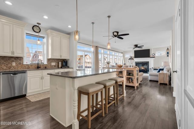 354 Naples Court, Lavallette, NJ 08735