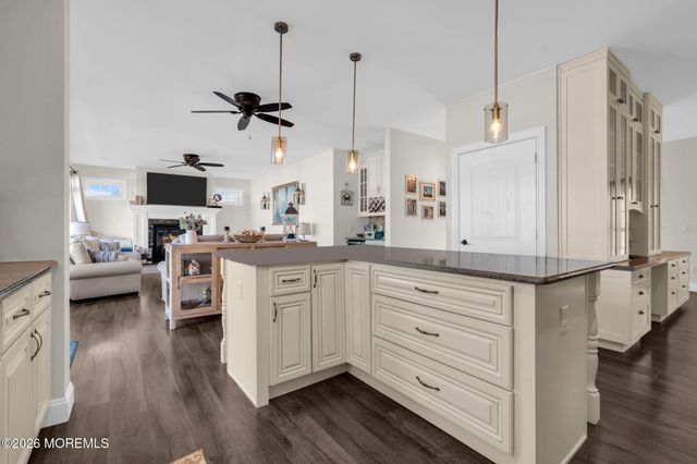 354 Naples Court, Lavallette, NJ 08735