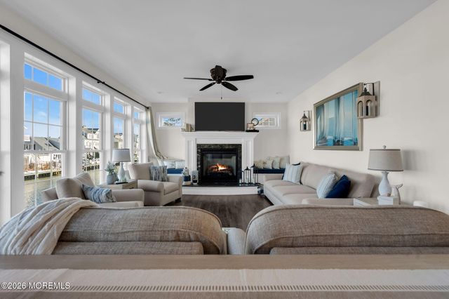 354 Naples Court, Lavallette, NJ 08735