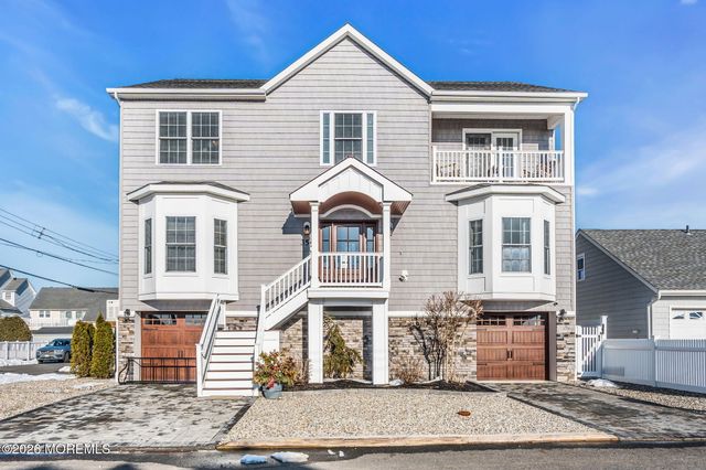 354 Naples Court, Lavallette, NJ 08735