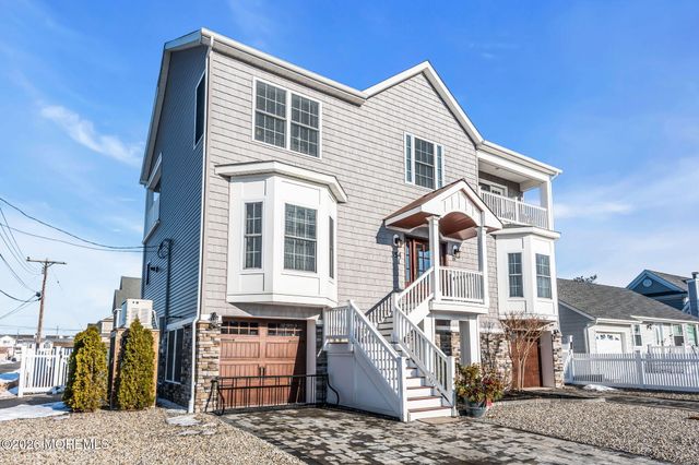354 Naples Court, Lavallette, NJ 08735