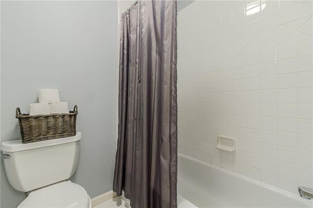 3928 Shadow Loch Drive, Suwanee, GA 30024