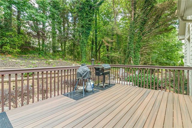 3928 Shadow Loch Drive, Suwanee, GA 30024