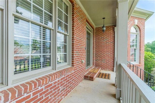 3928 Shadow Loch Drive, Suwanee, GA 30024