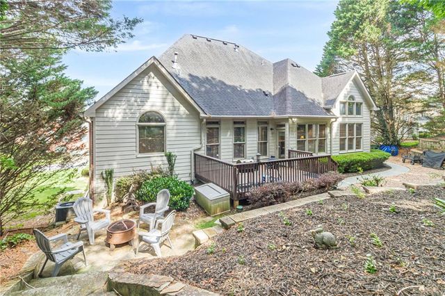 3928 Shadow Loch Drive, Suwanee, GA 30024