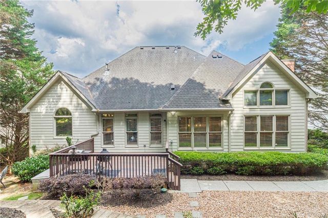 3928 Shadow Loch Drive, Suwanee, GA 30024