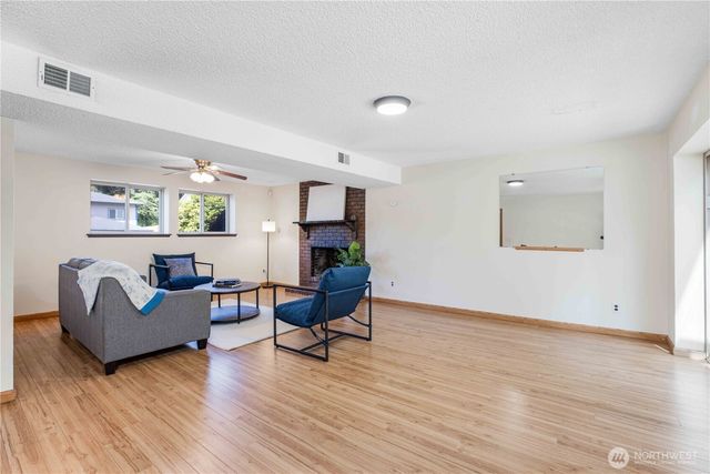 5194 Granada Place SE, Port Orchard, WA 98367