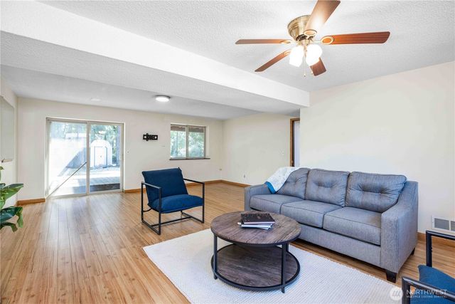 5194 Granada Place SE, Port Orchard, WA 98367
