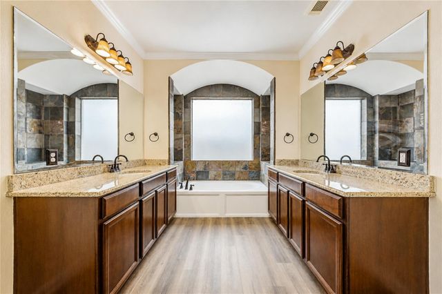 17415 Elverson Oaks Drive, Tomball, TX 77377