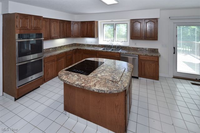 30776 Cedar Road, Pepper Pike, OH 44124