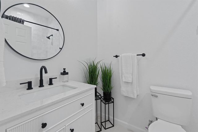 738 Chihuahua ST, Lockhart, TX 78644