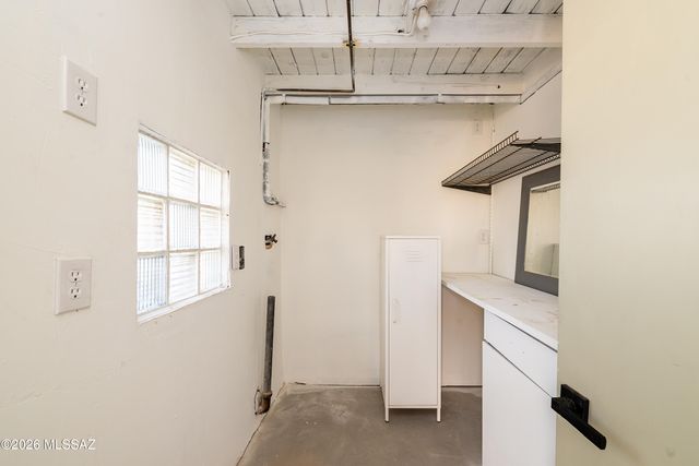 4442 E Waverly Street, Tucson, AZ 85712