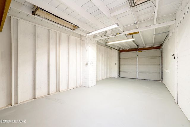 4442 E Waverly Street, Tucson, AZ 85712