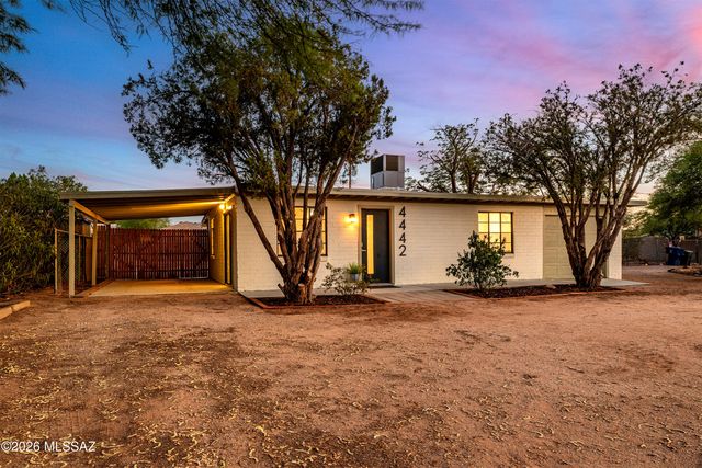 4442 E Waverly Street, Tucson, AZ 85712