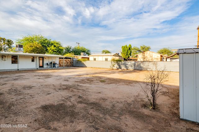 4442 E Waverly Street, Tucson, AZ 85712