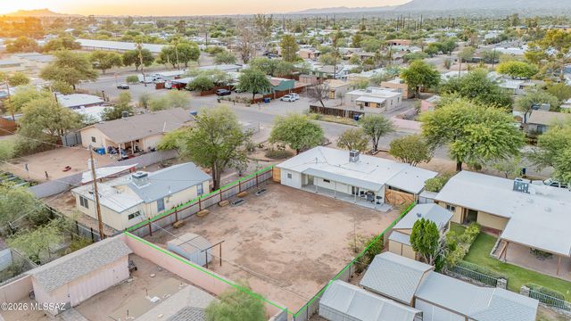 4442 E Waverly Street, Tucson, AZ 85712