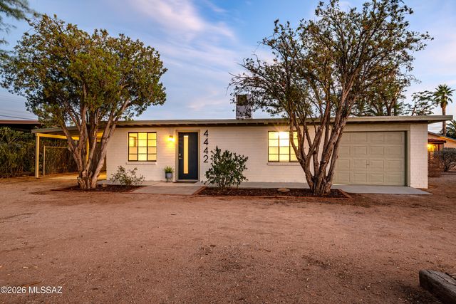 4442 E Waverly Street, Tucson, AZ 85712