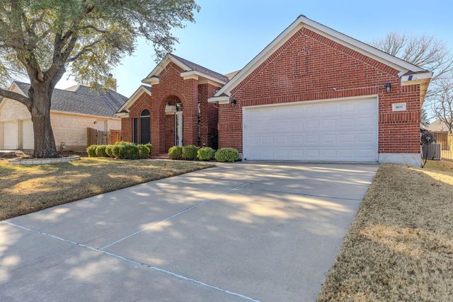807 Yale DR, Pflugerville, TX 78660