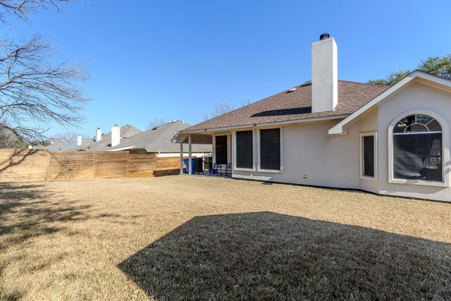 807 Yale DR, Pflugerville, TX 78660