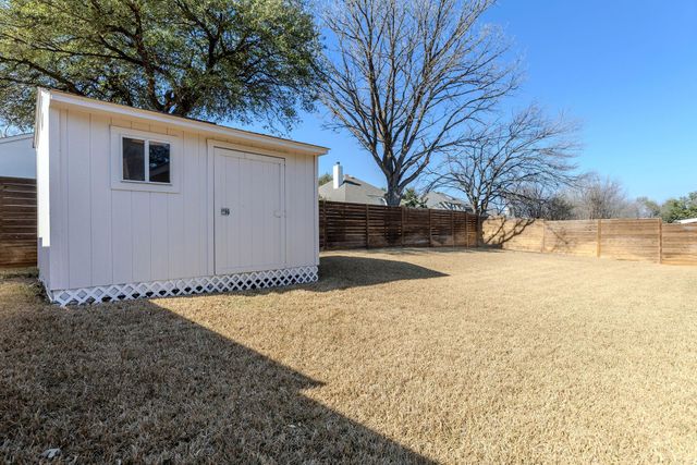 807 Yale DR, Pflugerville, TX 78660