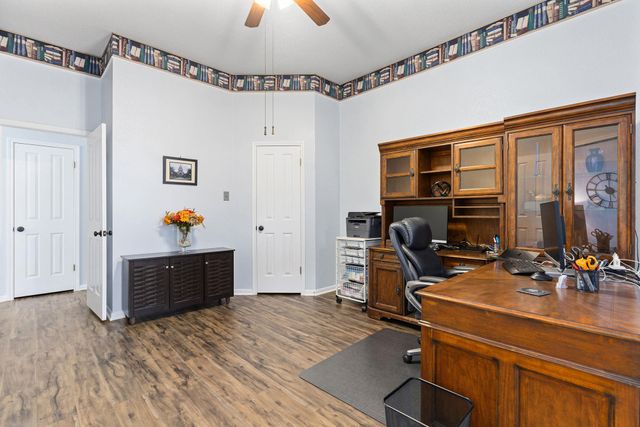 807 Yale DR, Pflugerville, TX 78660