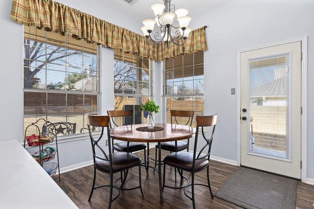 807 Yale DR, Pflugerville, TX 78660