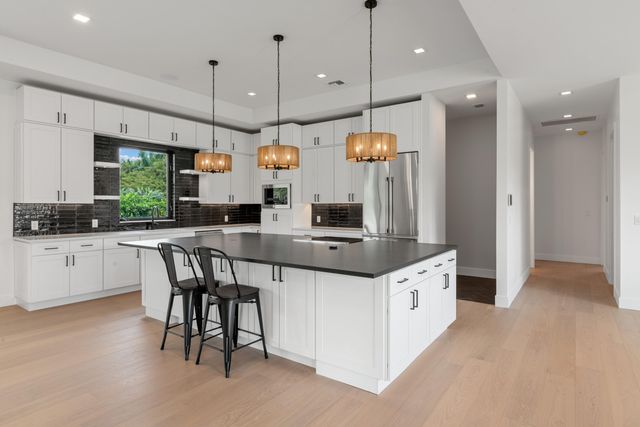 3585 Aiken Court, Wellington, FL 33414