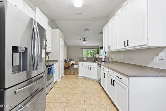 3975 CHIMNEY SWIFTS Lane, Middleburg, FL 32068