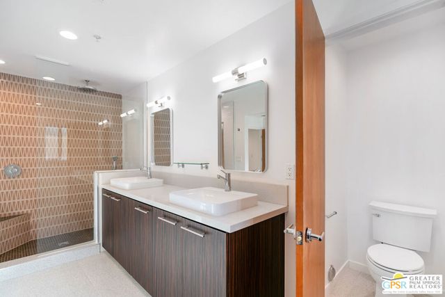 588 E San Lorenzo Road 103, Palm Springs, CA 92264