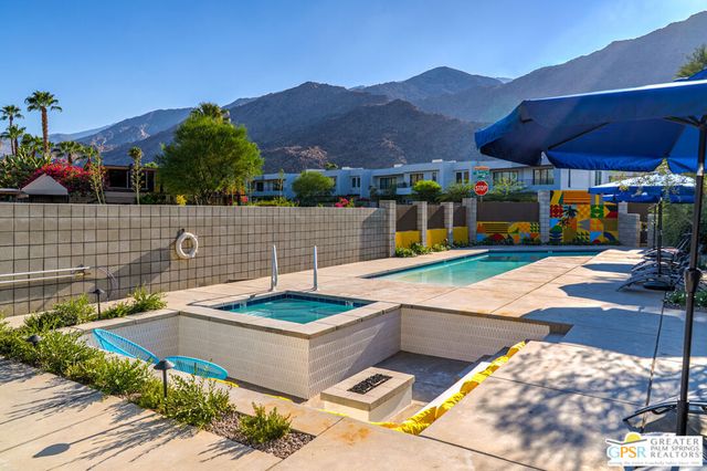 588 E San Lorenzo Road 103, Palm Springs, CA 92264